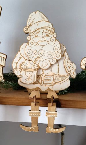 Mikołaj z wiszącymi nóżkami